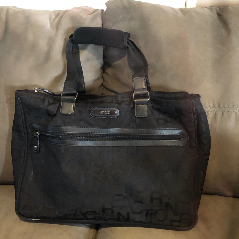 Keneth Cole travel or work bag sized for a laptop , iPad , files or just travel